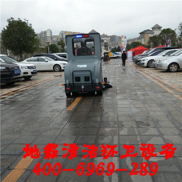 长沙道路清扫车品牌【湖南地霸】