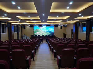 贵州贵阳市开阳县合丰乡明族中学礼堂椅案例图片