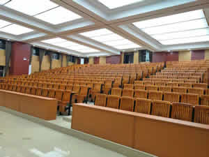 广西陆川县第二中学阶梯排椅案例图片