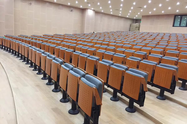 礼堂椅--最符合人体工程学尺寸范围
