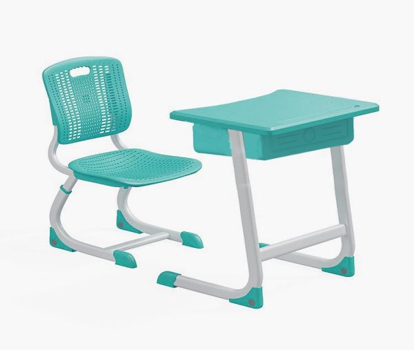 学校课桌椅图片